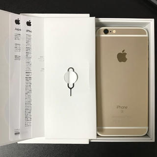 アイフォーン(iPhone)の【送料無料】【SIMロック】iPhone6s Gold 64㎇ au(スマートフォン本体)