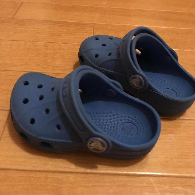 crocs(クロックス)のクロックス 12〜13センチくらい キッズ/ベビー/マタニティのベビー靴/シューズ(~14cm)(サンダル)の商品写真