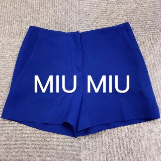 ミュウミュウ(miumiu)のMIU MIU パンツ(ショートパンツ)