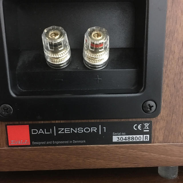 DALI ZENSOR1 ライトウォールナット 中古 スマホ/家電/カメラのオーディオ機器(スピーカー)の商品写真