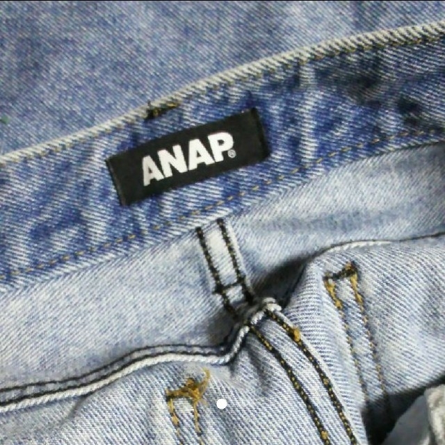 ANAP(アナップ)のNET限定 ダメージボーイズパンツ レディースのパンツ(デニム/ジーンズ)の商品写真