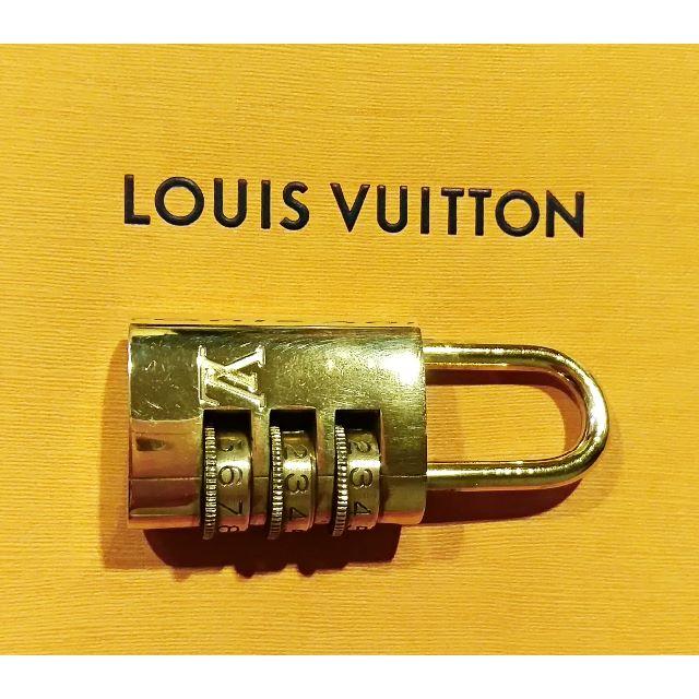 LOUIS VUITTON(ルイヴィトン)の【あ様専用】ルイヴィトン（モノグラム）カデナ（南京錠）ダイヤル式 メンズのアクセサリー(ネックレス)の商品写真