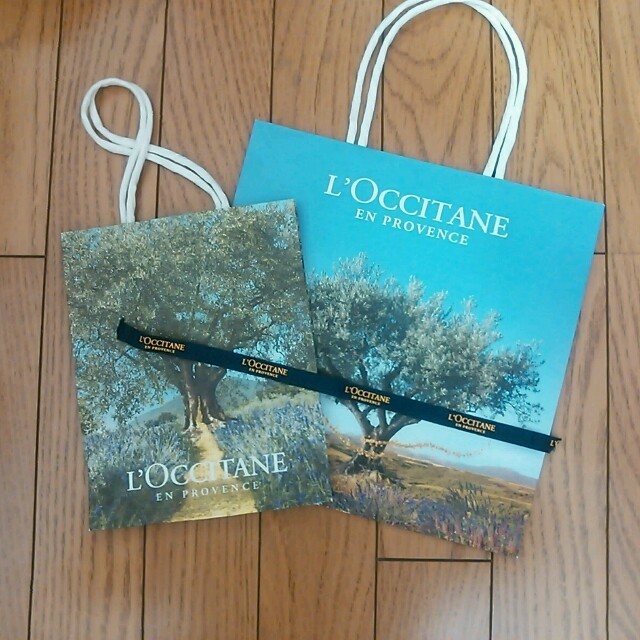 L'OCCITANE(ロクシタン)のｼｮｯﾊﾟｰ＆ﾘﾎﾞﾝ4点ｾｯﾄ レディースのバッグ(ショップ袋)の商品写真