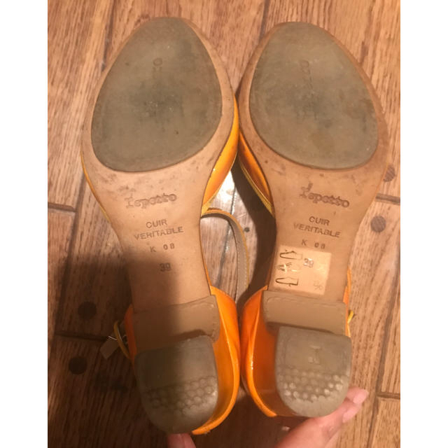 repetto(レペット)の専用   パンプス repetto 39 24.5 レペットタイムセール レディースの靴/シューズ(ハイヒール/パンプス)の商品写真