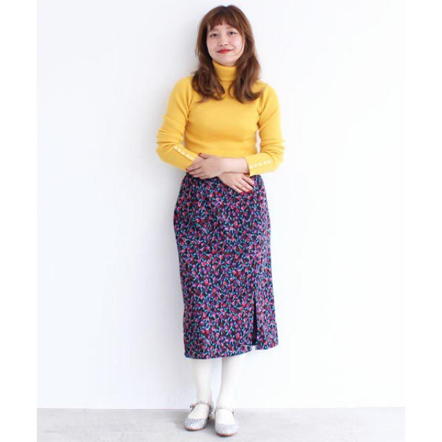 Dot&Stripes CHILDWOMAN(ドットアンドストライプスチャイルドウーマン)の未使用☆ Dot＆Stripes CHILD WOMAN 花柄タイトスカート レディースのスカート(ひざ丈スカート)の商品写真