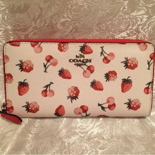 COACH - 新品!イチゴ&チェリー柄が可愛い!Coach(コーチ)長財布 の