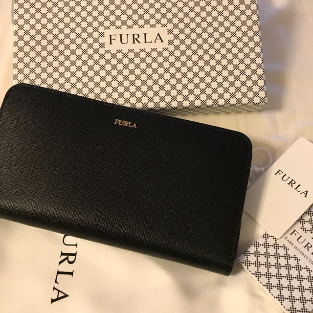 Furla(フルラ)のフルtete様専用！FULRA 新品 未使用  正規品 ラウンド 財布 ブラック レディースのファッション小物(財布)の商品写真