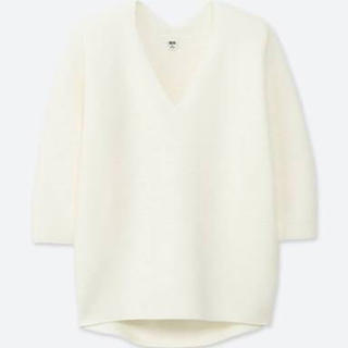 ユニクロ(UNIQLO)の新品 ユニクロ 3D コクーンシルエット Vネック セーター ホワイト 白 L(Tシャツ(長袖/七分))