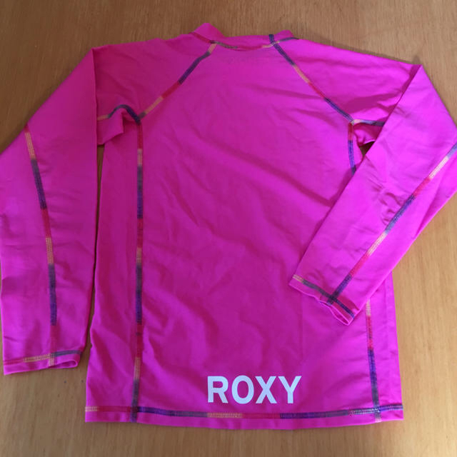 Roxy(ロキシー)の未使用 ROXY ラッシュガード140 キッズ/ベビー/マタニティのキッズ服女の子用(90cm~)(水着)の商品写真