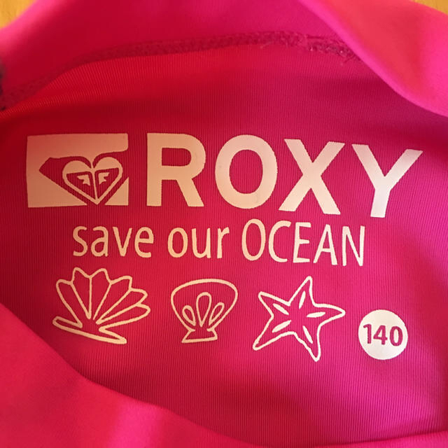 Roxy(ロキシー)の未使用 ROXY ラッシュガード140 キッズ/ベビー/マタニティのキッズ服女の子用(90cm~)(水着)の商品写真