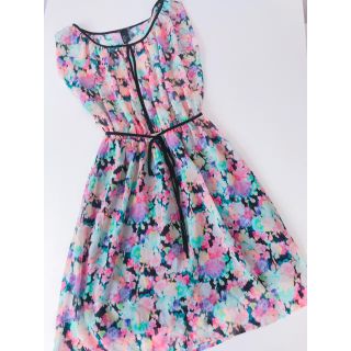 エイチアンドエム(H&M)の⚠️値下げ！♡H&M 🌻花柄 シフォン ワンピース(ひざ丈ワンピース)