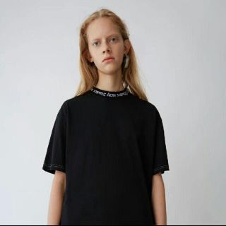 アクネ(ACNE)の専用(Tシャツ(半袖/袖なし))