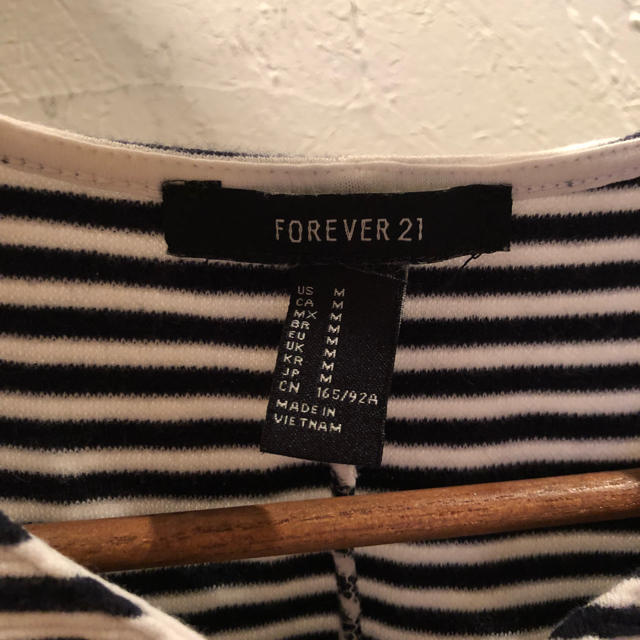 FOREVER 21(フォーエバートゥエンティーワン)のForever21 ノースリーブ トップス タンクトップ レディースのトップス(タンクトップ)の商品写真