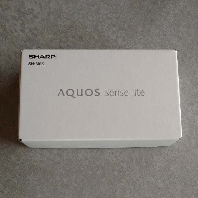 スマートフォン本体新品 SHARP AQUOS sense lite ブラック SH-M05