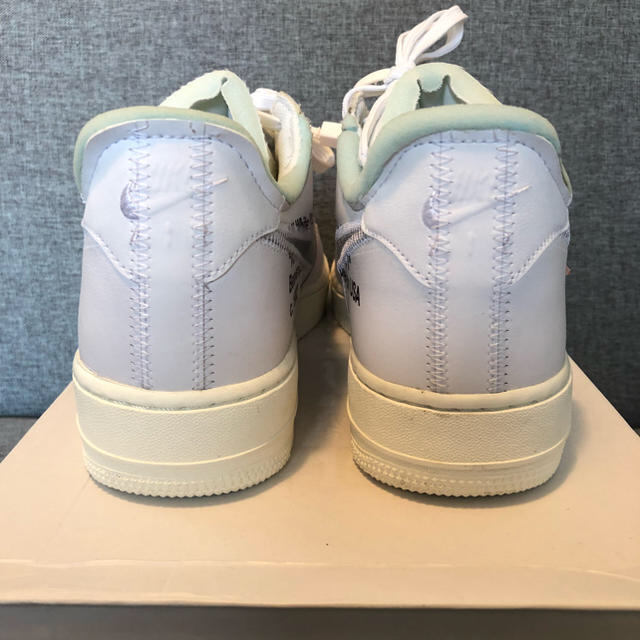 NIKE(ナイキ)の5/31迄 AIR FORCE1 OFF-WHITE COMPLEXCON 限定 メンズの靴/シューズ(スニーカー)の商品写真