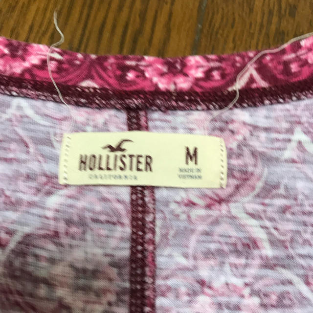 Hollister(ホリスター)のホリスターTシャツ レディースのトップス(Tシャツ(半袖/袖なし))の商品写真