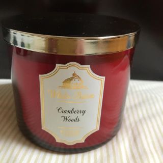 バスアンドボディーワークス(Bath & Body Works)のBath & Body Works  White Barn 3芯  キャンドル(キャンドル)