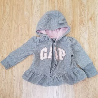 ギャップ(GAP)の♡yy♡様専用  GAP　パーカー　フード付き　裾フリル　70(ジャケット/コート)