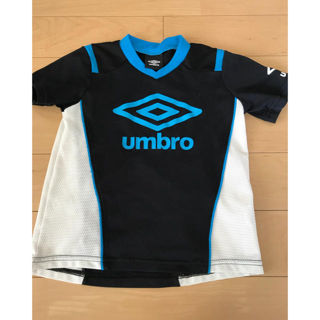 UMBRO(アンブロ)のumbro  120センチ☆サッカー着 スポーツ/アウトドアのサッカー/フットサル(ウェア)の商品写真