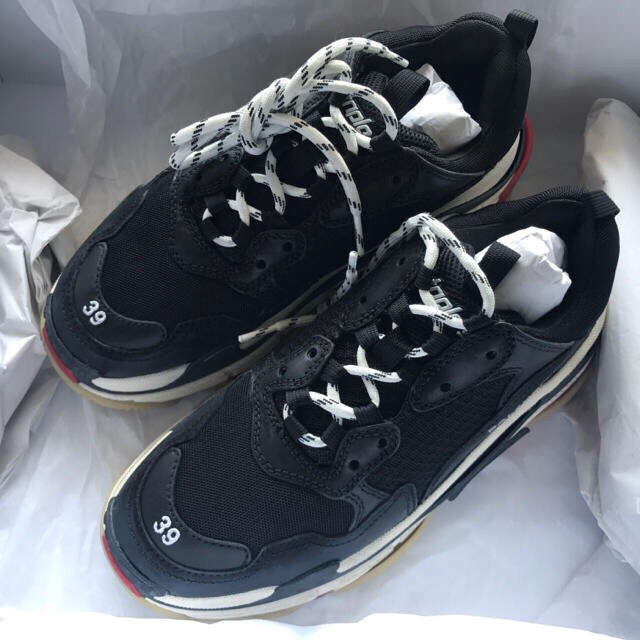 通販 Balenciaga - BALENCIAGA TRIPLE S 39 スニーカー - zoopalic.com