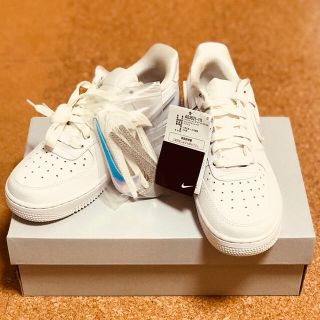 ナイキ(NIKE)のNIKE AIR FORCE 1 24cm(スニーカー)