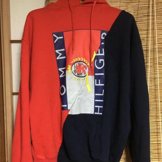 バレンシアガ(Balenciaga)のvetements×TOMMYHILFIGER コラボパーカー(パーカー)