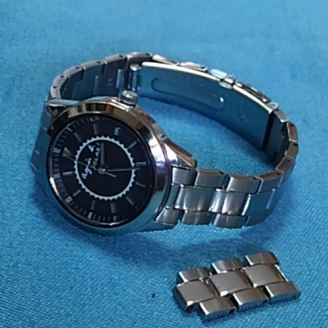 agnes b.(アニエスベー)のアニエスb　ソーラー　レディースアナログウォッチ レディースのファッション小物(腕時計)の商品写真