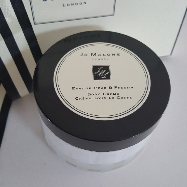 Jo Malone(ジョーマローン)のgggg_y様お取り置き　新品　Jo Malone　ボディクリーム コスメ/美容のボディケア(ボディクリーム)の商品写真