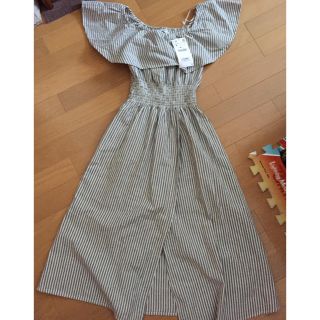 ザラ(ZARA)のZARA オフショルワンピース 今季(ロングワンピース/マキシワンピース)