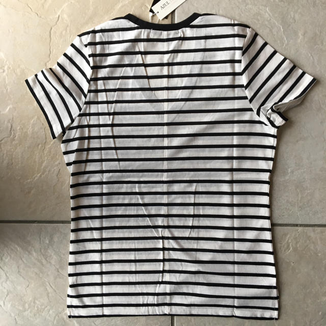 AZUL by moussy(アズールバイマウジー)の新品 AZUL BY MOUSSY Vネック Tシャツ レディースのトップス(Tシャツ(半袖/袖なし))の商品写真