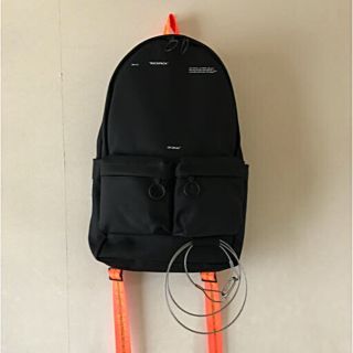 オフホワイト(OFF-WHITE)の【新品 未使用】off white ブラック テープ & ワイヤー バックパック(バッグパック/リュック)