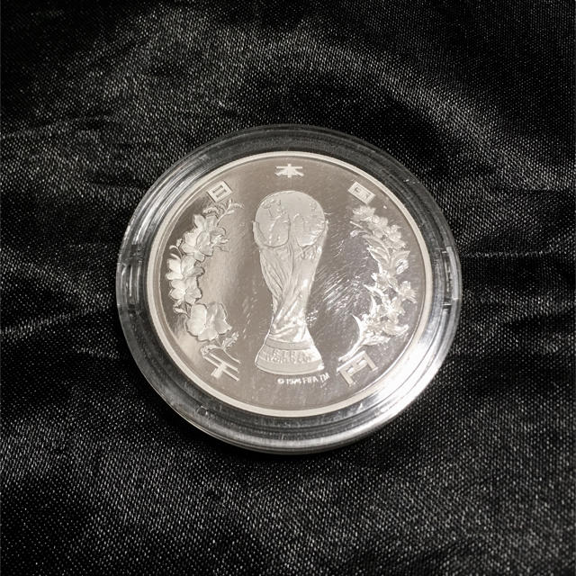 2002年 FIFAワールドカップ 記念貨幣 1000円銀貨幣 エンタメ/ホビーの美術品/アンティーク(貨幣)の商品写真