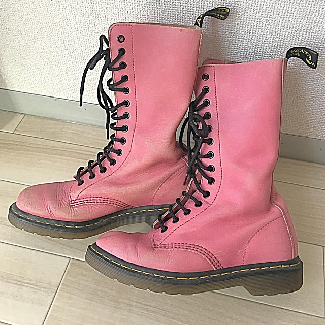 Dr. Martens 14ホールブーツ pink 1