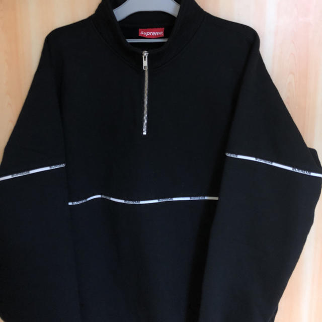 Supreme(シュプリーム)のsupreme piping half zip sweatshirt 黒 L メンズのトップス(スウェット)の商品写真