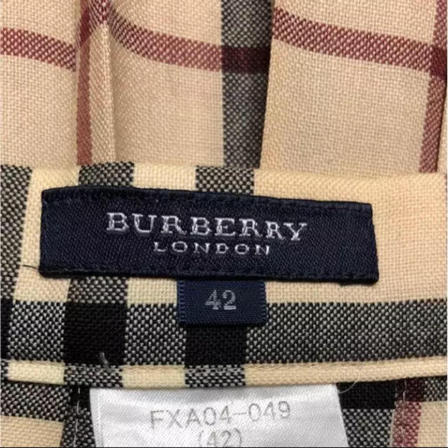 BURBERRY(バーバリー)の専用 レディースのスカート(ひざ丈スカート)の商品写真