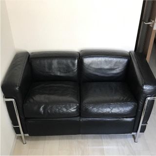 カッシーナ(Cassina)のル・コルビュジエ   LC2  カッシーナ(二人掛けソファ)