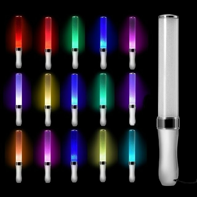 電池付きLEDペンライト 15色 カラーチェンジモデル 2本セット④ エンタメ/ホビーの声優グッズ(ペンライト)の商品写真