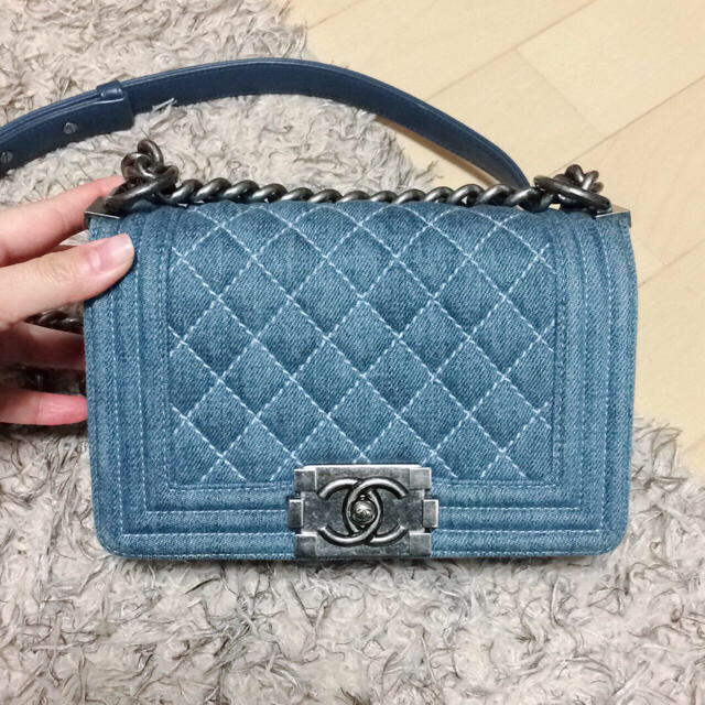 CHANEL(シャネル)のCHANEL レア ボーイシャネル  デニム レディースのバッグ(ショルダーバッグ)の商品写真