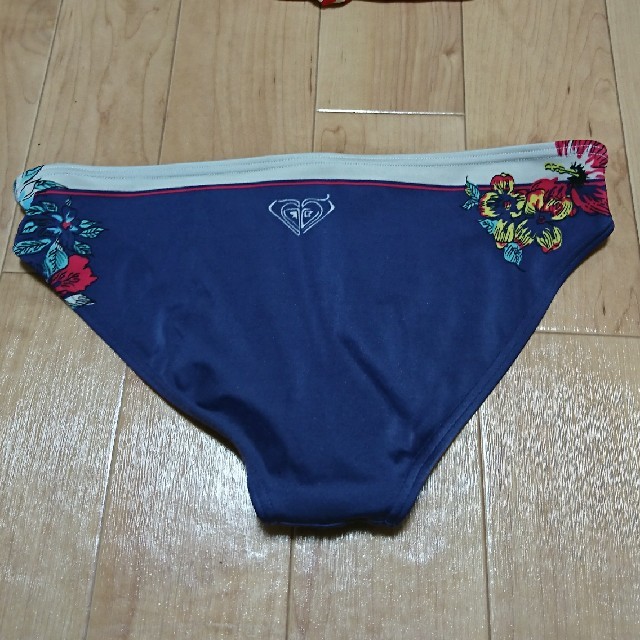 Roxy(ロキシー)のROXY　ロキシー　水着　ホルターネック レディースの水着/浴衣(水着)の商品写真