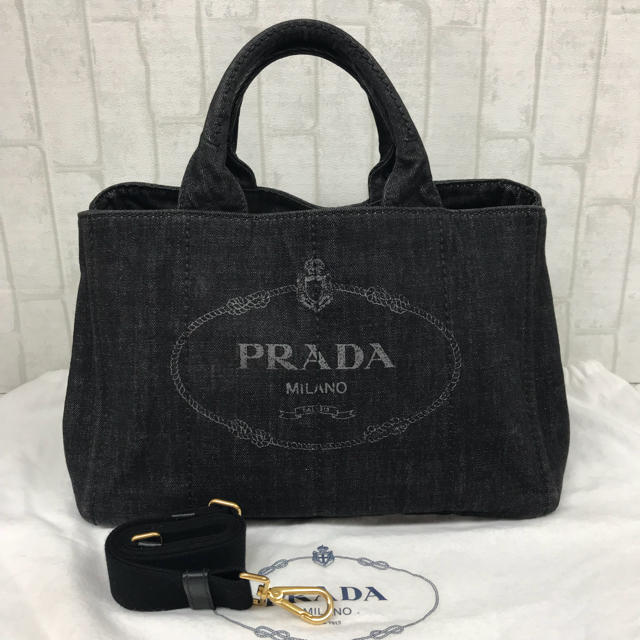 プラダ（PRADA）カナパ　ショルダーバッグ　2way　ハンドバッグ　A4