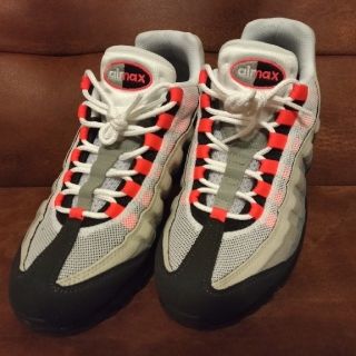 ナイキ(NIKE)の中古 ナイキ エアマックス95 ソーラーレッド 26.5(スニーカー)