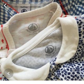 プチバトー(PETIT BATEAU)のいちごさま専用(ロンパース)