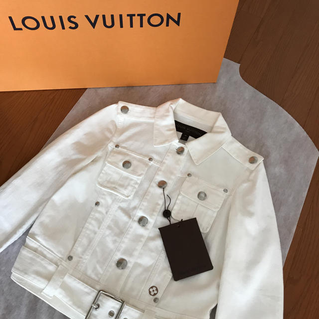 LOUIS VUITTON(ルイヴィトン)の♡paris様♡専用 レディースのジャケット/アウター(Gジャン/デニムジャケット)の商品写真