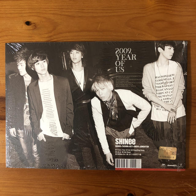 SHINee(シャイニー)の［新品未開封］SHINeeミニアルバム  2009 YEAR OF US エンタメ/ホビーのCD(K-POP/アジア)の商品写真