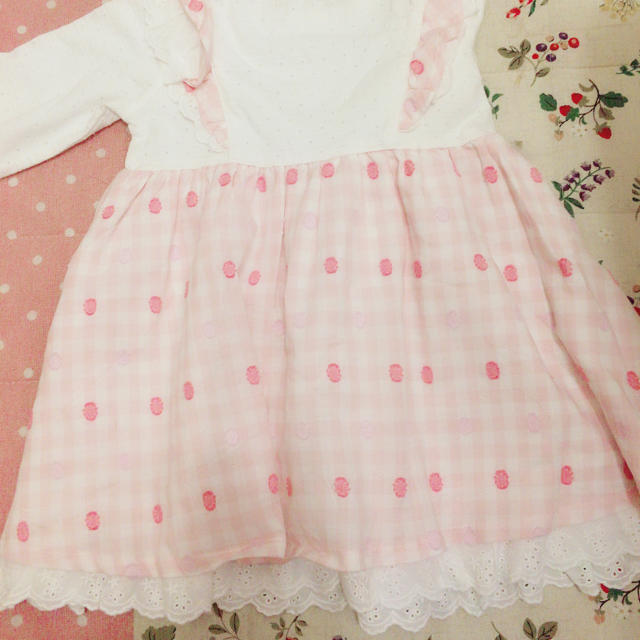 coeur a coeur(クーラクール)のcoeur a coeur ギンガムチェックワンピース ピンク キッズ/ベビー/マタニティのベビー服(~85cm)(ワンピース)の商品写真