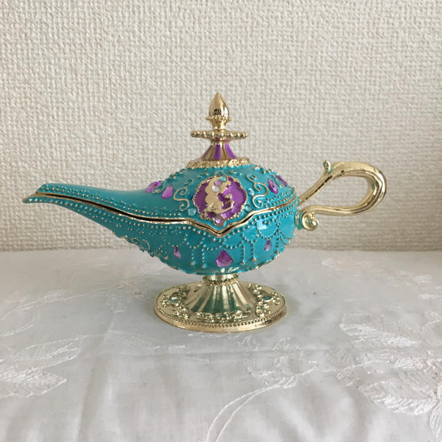 Disney ディズニー 魔法のランプ アクセサリーケースの通販 By サラ S Shop ディズニーならラクマ