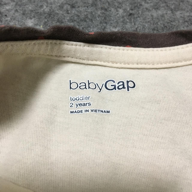 babyGAP(ベビーギャップ)の訳あり  ベビーGAP  女の子用 長袖トップス  2歳用 キッズ/ベビー/マタニティのキッズ服女の子用(90cm~)(その他)の商品写真