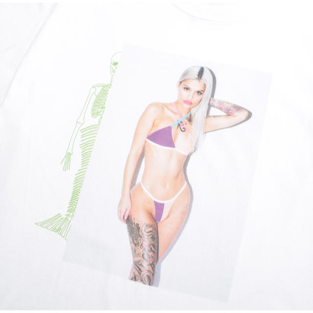 Champion(チャンピオン)のAMINA BLUE×335MM SKULL AMINA TEE アミナブルー メンズのトップス(Tシャツ/カットソー(半袖/袖なし))の商品写真