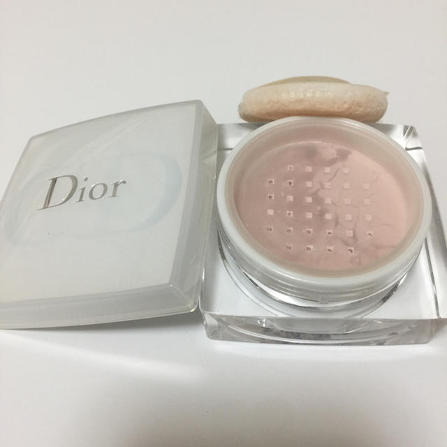 Dior(ディオール)のkao☆様 専用ページ コスメ/美容のベースメイク/化粧品(フェイスパウダー)の商品写真