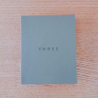 スリー(THREE)の＊THREE シマリング グロー デュオ 01＊(その他)